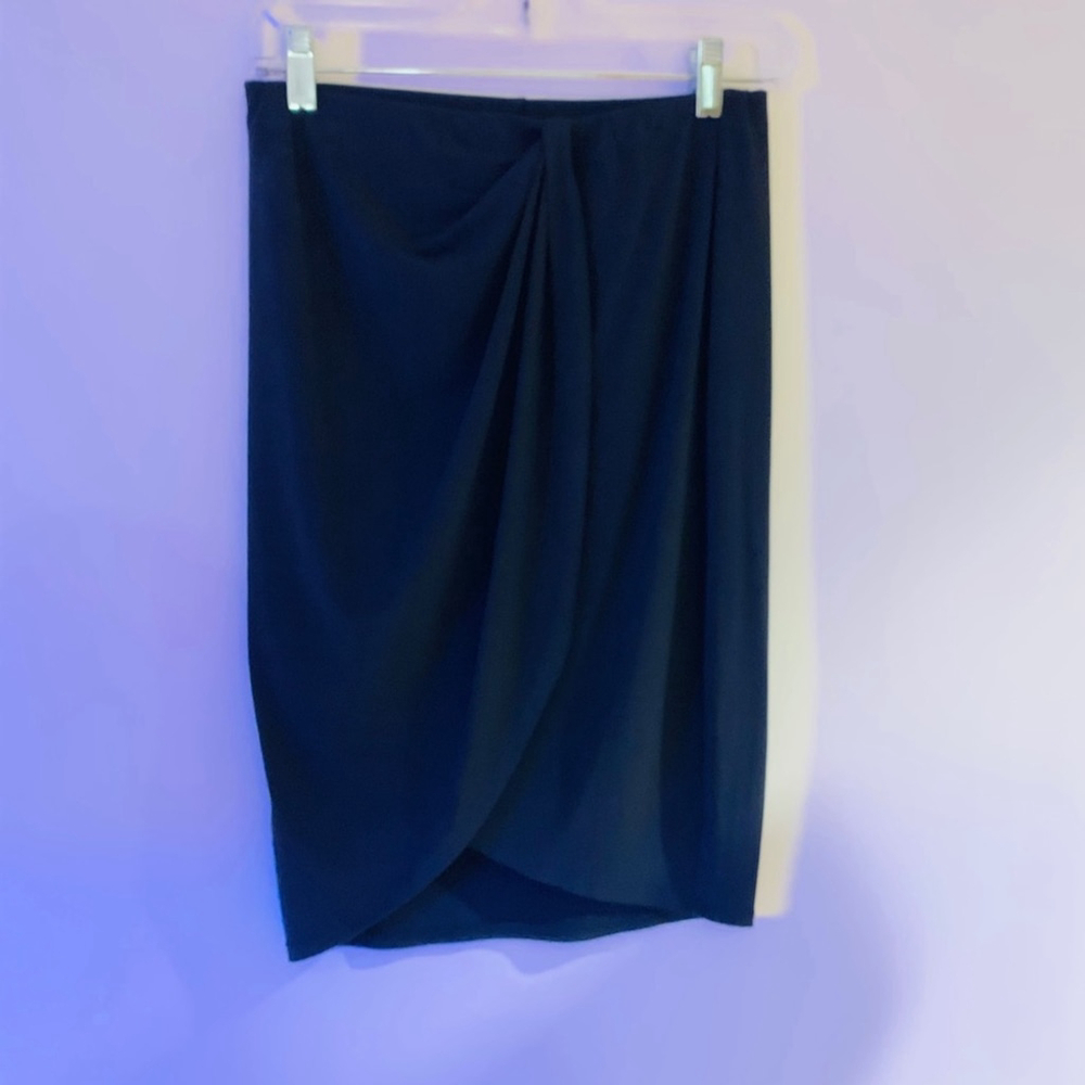 Moda International BN black skirt Size S